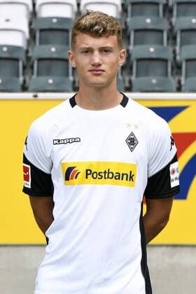 Fußball, GER, 1.BL, Porträttermin 2017 2018, VfL Borussia Mönchengladbach, Mickael Cuisance (Gladbach). Einzelbild, Portrait, Porträt.