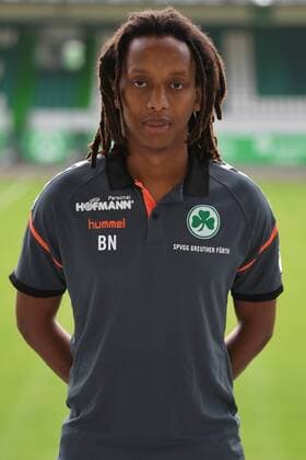 24.07.2017 - SpVgg Spielvereinigung Greuther Fürth Kleeblatt - 2. Fußball Bundesliga BL - Saison 2017 2018 - Fototermin Porträttermin Portraittermin - - Benjamin Ngarambe (Physio SpVgg Greuther Fürth ) - Einzelbild Einzelfoto Portrait Porträt Kopfbild