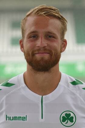 24.07.2017 - SpVgg Spielvereinigung Greuther Fürth Kleeblatt - 2. Fußball Bundesliga BL - Saison 2017 2018 - Fototermin Porträttermin Portraittermin - - Philipp Hofmann (11, SpVgg Greuther Fürth ) - Einzelbild Einzelfoto Portrait Porträt Kopfbild