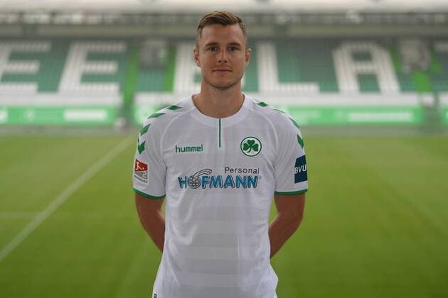 24.07.2017 - SpVgg Spielvereinigung Greuther Fürth Kleeblatt - 2. Fußball Bundesliga BL - Saison 2017 2018 - Fototermin Porträttermin Portraittermin - - Richard Magyar ( 5, SpVgg Greuther Fürth ) - Einzelbild Einzelfoto Portrait Porträt Kopfbild