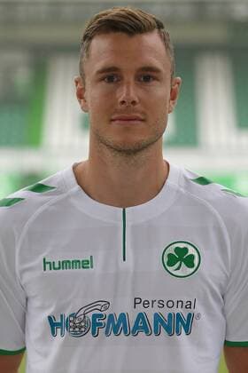 24.07.2017 - SpVgg Spielvereinigung Greuther Fürth Kleeblatt - 2. Fußball Bundesliga BL - Saison 2017 2018 - Fototermin Porträttermin Portraittermin - - Richard Magyar ( 5, SpVgg Greuther Fürth ) - Einzelbild Einzelfoto Portrait Porträt Kopfbild