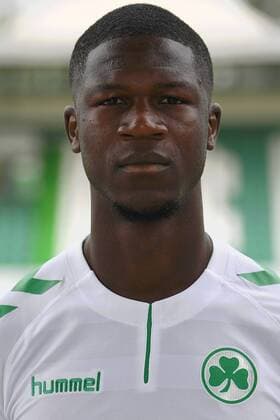 24.07.2017 - SpVgg Spielvereinigung Greuther Fürth Kleeblatt - 2. Fußball Bundesliga BL - Saison 2017 2018 - Fototermin Porträttermin Portraittermin - - Stephen Sama (2, SpVgg Greuther Fürth ) - Einzelbild Einzelfoto Portrait Porträt Kopfbild