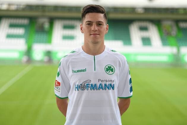 24.07.2017 - SpVgg Spielvereinigung Greuther Fürth Kleeblatt - 2. Fußball Bundesliga BL - Saison 2017 2018 - Fototermin Porträttermin Portraittermin - - Dominik Schad (35, SpVgg Greuther Fürth ) - Einzelbild Einzelfoto Portrait Porträt Kopfbild