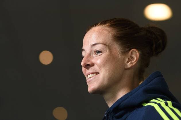 170730 Lotta Schelin blir intervjuad pa en pressträff med det svenska landslaget under dag 15 av fotbolls-EM den 30 juli 2017 i Arnhem.  Copyright: CARLxSANDIN BB170730CS014