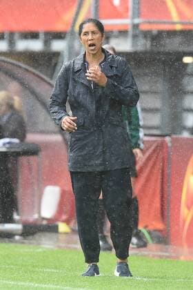 Fußball UEFA Women s Euro Viertelfinale Deutschland - Dänemark am 30.07.2017 im Sparta Stadion in Rotterdam Steffi Jones ( Bundestrainerin Deutschland ) xRx