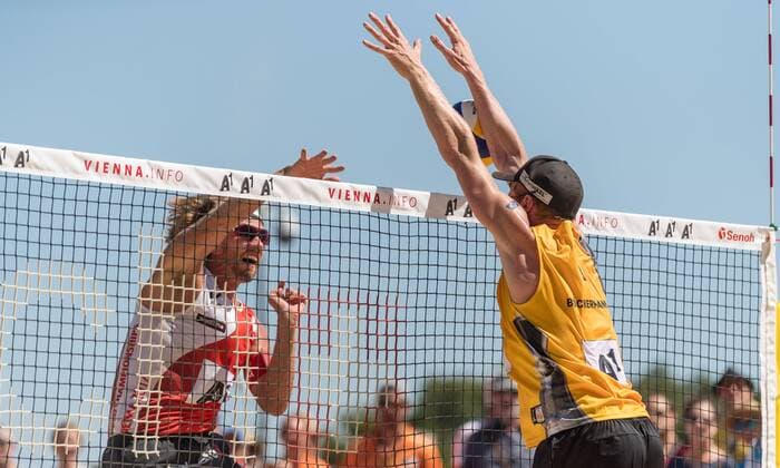FIVB Beach volleyball Beachvolleyball World Championships Vienna 2017 am 30.07.2017 Aleksandrs SAMOILOVS (LAT), Markus BOECKERMANN (GER); FIVB Beach Volleyball World Championships Vienna 2017 am 30.07.2017, Donauinsel Wien (Oesterreich). xPWx