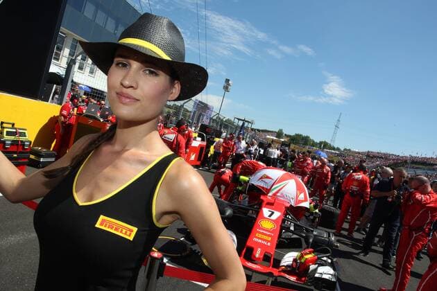 Hungarian Grand Prix, Hungaroring 27 - 30 July 2017 30.07.2017 - Race, Grid Girl and Kimi Raikkonen (FIN) Scuderia Ferrari SF70H 
