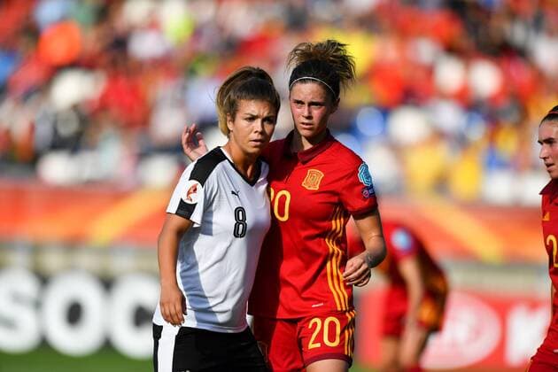 Zweikampf Nadine Prohaska (Österreich) (8) María Pilar León Cebrián (Maria Leon, Spanien , Spain) (20), Fussball, UEFA Women s EURO 2017, Viertelfinale, Österreich - Spanien, xmkx