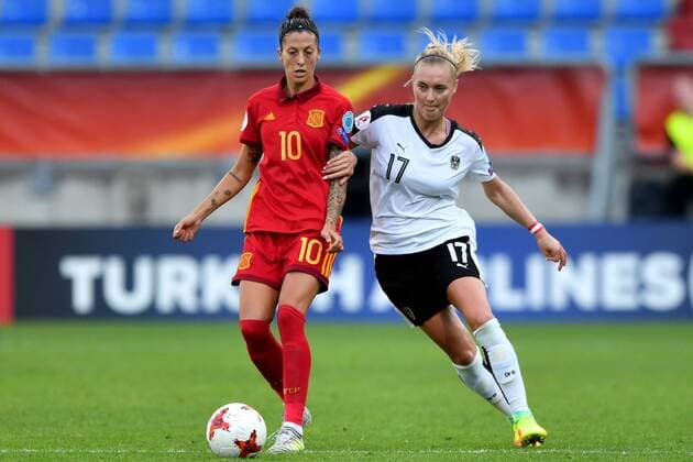 SOCCER - UEFA EURO EM Europameisterschaft Fussball 2017 TILBURG,NETHERLANDS,30.JUL.17 - WOMEN SOCCER - UEFA Women s European Championship EM Europameisterschaft 2017, quarterfinal, Austria vs Spain. Image shows Jennifer Hermoso (ESP) and Sarah Puntigam (AUT). GEPAxpictures xFlorianxErtl