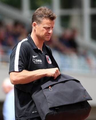 v.li.: Trainer Christian Wörns (FC Augsburg II), Einzelbild, Fussball, Regionalliga Bayern, 1. FC Schweinfurt 05 - FC Augsburg II, xfsx