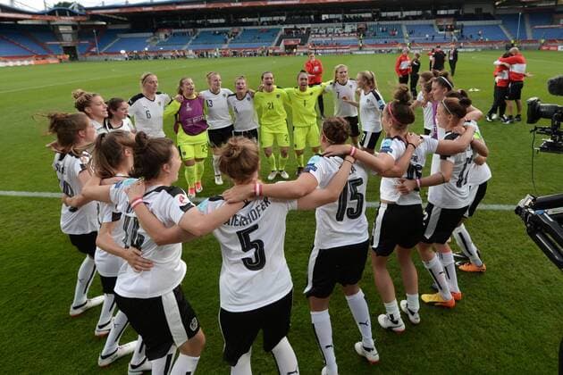 SOCCER - UEFA EURO EM Europameisterschaft Fussball 2017 TILBURG,NETHERLANDS,30.JUL.17 - WOMEN SOCCER - UEFA Women s European Championship EM Europameisterschaft 2017, quarterfinal, Austria vs Spain. Image shows the rejoicing of AUT. GEPAxpictures xFlorianxErtl