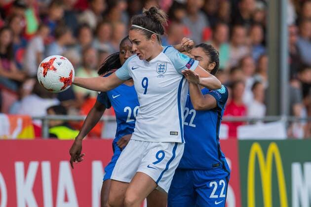 (L-R) Kadidiatou Diani of France women, Jodie Taylor of England women, Sakina Karchaoui of France women during the UEFA WEURO 2017 quarter finale match between England and France at The Adelaarshorst on July 30, 2017 in Deventer, The Netherlands Women: England vs France UEFA WEURO 2017 2017 2018 xVIxVIxImagesx xGerritxvanxKeulenxIVx 8354538