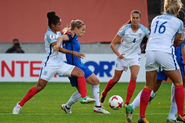 England v France UEFA Women s Euros 2017 Demi Stokes of England (left) and Eugenie Le Sommer of France (right) during the UEFA Women s Euros 2017 quarter-final match at De Adelaarshorst, Deventer Copyright: xKristianxKanex FIL-10465-0024 UK Newspapers OUT