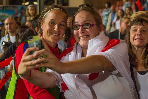 Casey Stoney of England women celebrate the win with a supporter during the UEFA WEURO 2017 quarter finale match between England and France at The Adelaarshorst on July 30, 2017 in Deventer, The Netherlands Women: England vs France UEFA WEURO 2017 2017 2018 xVIxVIxImagesx xGerritxvanxKeulenxIVx 8355938