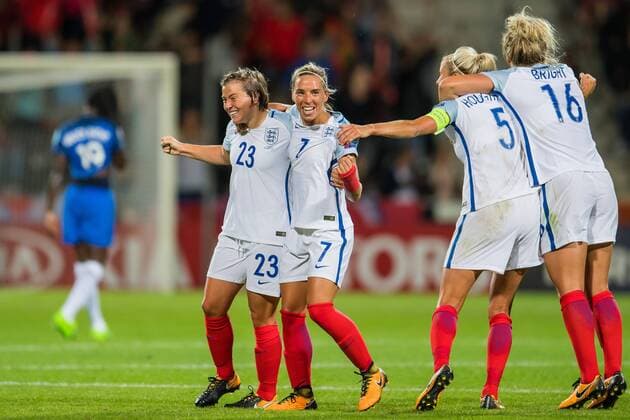 (L-R) ,Francesca Kirby of England women, Jordan Nobbs of England women, Steph Houghton of England women, Millie Bright of England women during the UEFA WEURO 2017 quarter finale match between England and France at The Adelaarshorst on July 30, 2017 in Deventer, The Netherlands Women: England vs France UEFA WEURO 2017 2017 2018 xVIxVIxImagesx xGerritxvanxKeulenxIVx 8355940