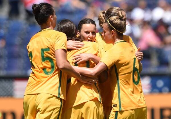 SAN DIEGO, CA - JULY 30: Sam Kerr (20) of Australia celebrates with her team mates after scoring the first goal of the game in the first half during the Tournament of Nations soccer match between Japan and Australia on July 30, 2017 at Qualcomm Stadium in San Diego, CA. (Photo by Chris Williams Icon Sportswire) SOCCER: JUL 30 Tournament of Nations - Japan v Australia Icon00717073015997 EDITORIAL USE ONLY