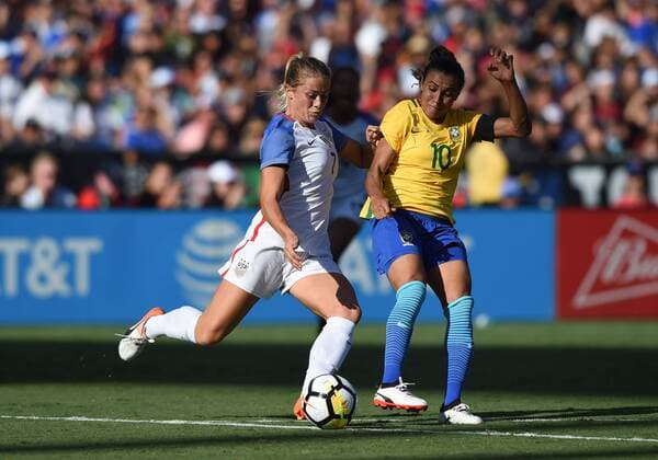 SAN DIEGO, CA - JULY 30: Abby Dahlkemper (7) of USA kicks the ball away from Marta (10) of Brazil during the Tournament of Nations soccer match between USA and Brazil on July 30, 2017 at Qualcomm Stadium in San Diego, CA. (Photo by Chris Williams Icon Sportswire) SOCCER: JUL 30 Tournament of Nations - USA v Brazil Icon00717073016102 EDITORIAL USE ONLY