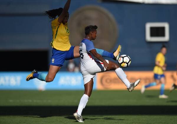 SAN DIEGO, CA - JULY 30: Bia Zaneratto (16) of Brazil leaps and kicks the ball away from Abby Smith (21) of USA during the Tournament of Nations soccer match between USA and Brazil on July 30, 2017 at Qualcomm Stadium in San Diego, CA. (Photo by Chris Williams Icon Sportswire) SOCCER: JUL 30 Tournament of Nations - USA v Brazil Icon00717073016106 EDITORIAL USE ONLY