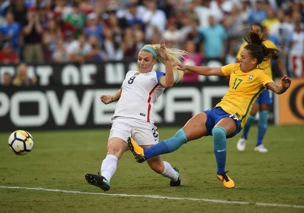 SAN DIEGO, CA - JULY 30: Julie Ertz (8) of USA kicks the ball and scores the game winning goal in the second half during the Tournament of Nations soccer match between USA and Brazil on July 30, 2017 at Qualcomm Stadium in San Diego, CA. USA defeated Brazil 4-3. (Photo by Chris Williams Icon Sportswire) SOCCER: JUL 30 Tournament of Nations - USA v Brazil Icon00717073016127 EDITORIAL USE ONLY