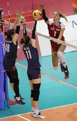Berenika Tomsia (POL) (right) in action during the FIVB World Grand Prix 2017 volleyball final match between South Korea and Poland in Ostrava, Czech Republic, on July 30, 2017. (CTKxPhoto PetrxSznapka) CTKPhotoP201707300502501  SZN 33