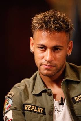 Brazilian football star Neymar is pictured as he receives an interview in Shanghai, China, 31 July 2017. Brazilian football star Neymar flashes handsome look in Shanghai  20170731_29210