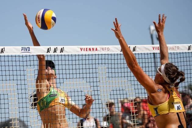 Beach volleyball Beachvolleyball - FIVB World Championships 2017 VIENNA,AUSTRIA,01.AUG.17 - BEACH VOLLEYBALL - FIVB World Championships, ladies. Image shows Talita Da Rocha Antunes (BRA) and Victoria Bieneck (GER). GEPAxpictures xMaticxKlansek