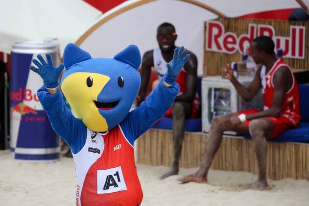 Beach volleyball Beachvolleyball - FIVB World Championships 2017 VIENNA,AUSTRIA,02.AUG.17 - BEACH VOLLEYBALL - FIVB World Championships, men. Image shows official mascot. GEPAxpictures xMaticxKlansek