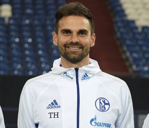 Fußball, GER, 1.BL, Porträttermin 2017 2018, FC Schalke 04, Physiotherapeut Tim Hielscher (FC Schalke 04)