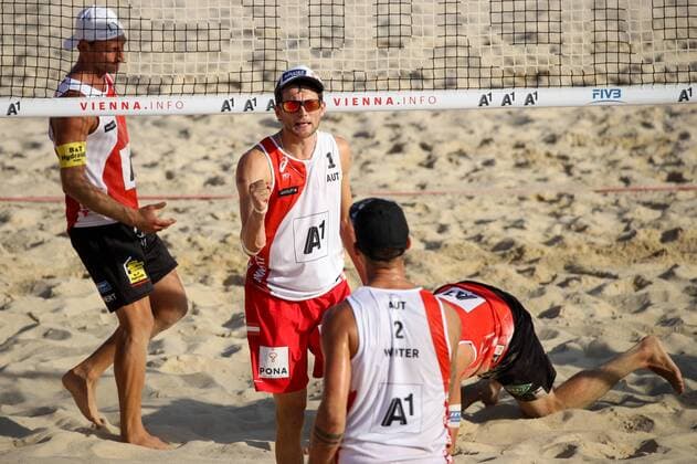 Beach volleyball Beachvolleyball - FIVB World Championships 2017 VIENNA,AUSTRIA,02.AUG.17 - BEACH VOLLEYBALL - FIVB World Championships, men. Image shows the rejoicing of Robin Valentin Seidl (AUT). GEPAxpictures xMaticxKlansek
