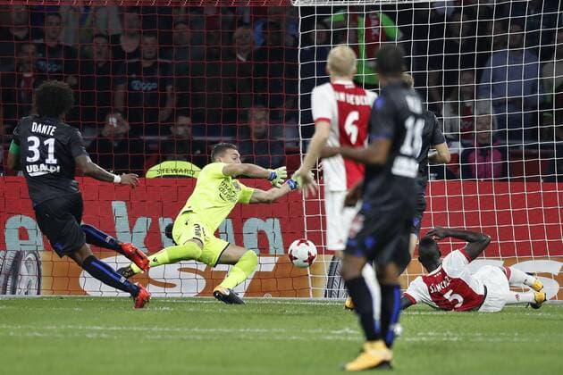 AMSTERDAM, Stadion de Arena , 02-08-2017 , Voorronde Champions League seizoen 2017 2018 . Ajax - Nice. Davinson Sanchez scoort de 2-1 Ajax - Nice  x1661116x