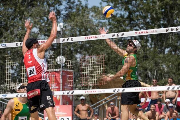 Beach volleyball Beachvolleyball - FIVB World Championships 2017 VIENNA,AUSTRIA,02.AUG.17 - BEACH VOLLEYBALL - FIVB World Championships, men. Image shows Bruno Oscar Schmidt (BRA) and Edgards Tocs (LAT). GEPAxpictures xMaticxKlansek