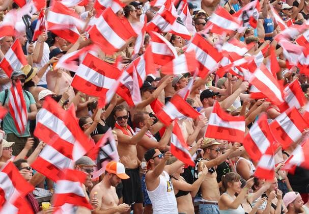 Beach volleyball Beachvolleyball - FIVB World Championships 2017 VIENNA,AUSTRIA,03.AUG.17 - BEACH VOLLEYBALL - FIVB World Championships. Image shows fans. GEPAxpictures xChristianxWalgram