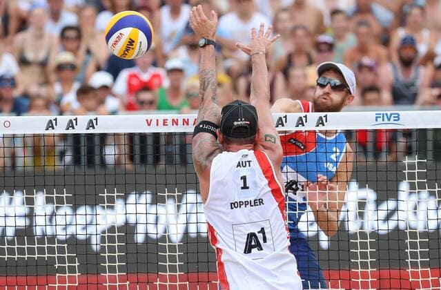 Beach volleyball Beachvolleyball - FIVB World Championships 2017 VIENNA,AUSTRIA,03.AUG.17 - BEACH VOLLEYBALL - FIVB World Championships. Image shows Alexander Horst (AUT) and Theodore Brunner (USA). GEPAxpictures xChristianxWalgram