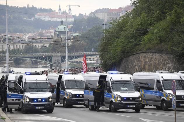 Fans of Crvena Zvezda Belgrade in action prior to the Football Champions League third qualifying round s return match: Sparta Praha vs Crvena Zvezda Belgrade in Prague, Czech Republic, April 3, 2018. (CTKxPhoto MichalxKrumphanzl) CTKPhotoP201708030770101  _KRU0812