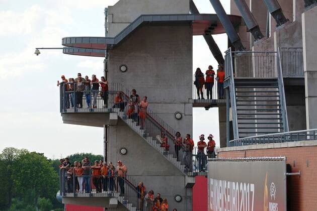 Netherlands Women v England Women UEFA Women s Euros 2017 Netherlands fans get a high vantage point to await the arrival of the team coach pictured ahead of the UEFA Women s Euros 2017 Semi-final match at De Grolsch Veste, Enschede Copyright: xKristianxKanex FIL-10476-0023 UK Newspapers OUT