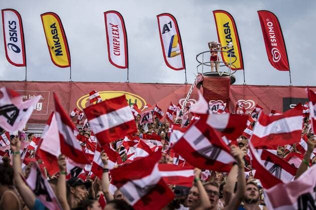 VIENNA, AUSTRIA - AUGUST 03: Fans seen during Day 7 of the FIVB Beach volleyball Beachvolleyball World Championships 2017 on August 3, 2017 in Vienna, Austria. (Photo by Michael Kunkel Hoch Zwei) Vienna Austria xHOCHxZWEIx