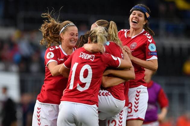 SOCCER - UEFA EURO EM Europameisterschaft Fussball 2017 BREDA,NETHERLANDS,03.AUG.17 - WOMEN SOCCER - UEFA Women s European Championship EM Europameisterschaft 2017, semifinal, Denmark vs Austria. Image shows the rejoicing of DEN. GEPAxpictures xFlorianxErtl
