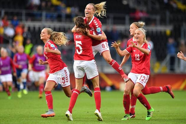 SOCCER - UEFA EURO EM Europameisterschaft Fussball 2017 BREDA,NETHERLANDS,03.AUG.17 - WOMEN SOCCER - UEFA Women s European Championship EM Europameisterschaft 2017, semifinal, Denmark vs Austria. Image shows the rejoicing of DEN. GEPAxpictures xFlorianxErtl