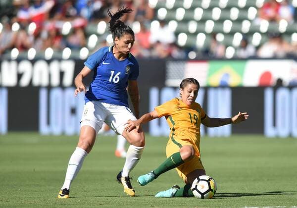 CARSON, CA - AUGUST 03: Katrina Gorry (19) of Australia kicks the ball away from Bia Zaneratto (16) of Brazil during the Tournament of Nations soccer match between Australia and Brazil on August 03, 2017 at StubHub Center in Carson, CA. (Photo by Chris Williams Icon Sportswire) SOCCER: AUG 03 Tournament of Nations - Australia v Brazil Icon00717080116159 EDITORIAL USE ONLY