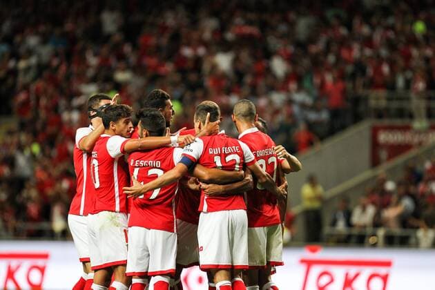 FOOTBALL, FUSSBALL - Players of SC Braga celebrate a goal, during the match between SC Braga and AIK Fotboll of the Europa League third qualifying round - second leg. Estadio Municipal de Braga, Portugal, 3rd August 2017. Photo: IMAGO Pedro Benavente