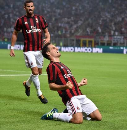 (170804) -- MILAN, Aug. 4, 2017 -- AC Milan s Giacomo Bonaventura (R) celebrates after scoring during the Europa League third qualifying round second leg soccer match against U Craiova at the San Siro Stadium in Milan, Italy, Aug. 3, 2017. AC Milan won 2-0. ) (SP)ITALY-MILAN-SOCCER-EUROPA LEAGUE-AC MILAN-CRAIOVA AlbertoxLingria 