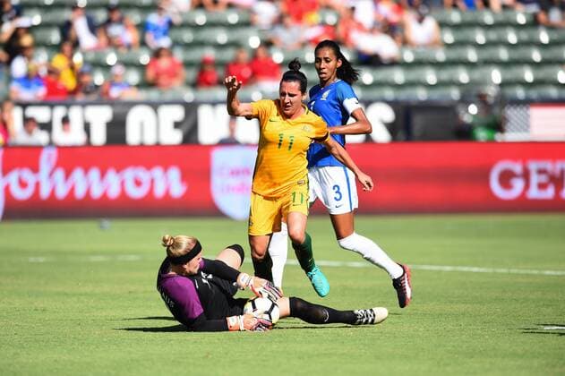 August 3, 2017 - Stubhub Center, California, United States - Carson, CA - Thursday August 03, 2017: Dani Neuhaus, Lisa De Vanna, Bruna Benites during a 2017 Tournament of Nations match between the women s national teams of Australia (AUS) and Brazil (BRA) at the StubHub Center. Dani Neuhaus, Lisa De Vanna, Bruna Benites - ZUMAt139 20170803_zaa_t139_143 Copyright: xBradxSmithx