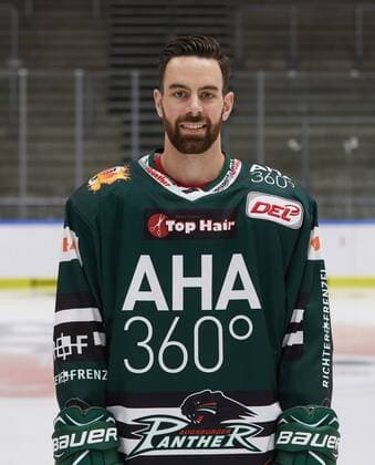 Derek Dinger (Augsburger Panther 47) Eishockey, GER, DEL, Porträttermin 2017 2018, Augsburger Panther,