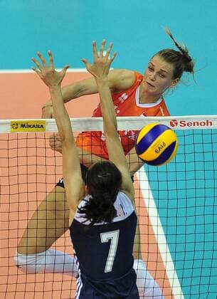 NANJING, CHINA - AUGUST 04: Diao Linyu 7 of China blocks the ball during the group match of 2017 Nanjing FIVB World Grand Prix Finals between China and Netherlands at Nanjing Olympic Sports Center on August 4, 2017 in Nanjing, Jiangsu Province of China.  Copyright: xVCGx CFP111122803631 