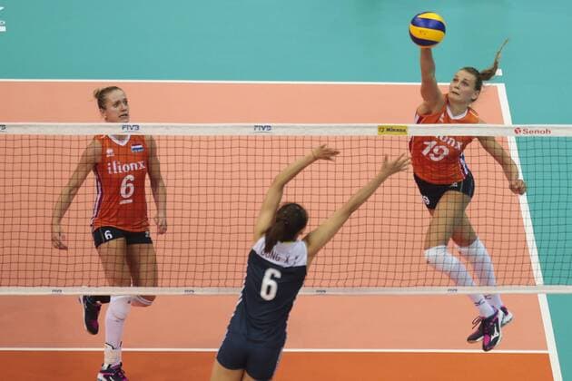 NANJING, CHINA - AUGUST 04: Gong Xiangyu 6 of China blocks the ball during the group match of 2017 Nanjing FIVB World Grand Prix Finals between China and Netherlands at Nanjing Olympic Sports Center on August 4, 2017 in Nanjing, Jiangsu Province of China.  Copyright: xVCGx CFP111122799544 
