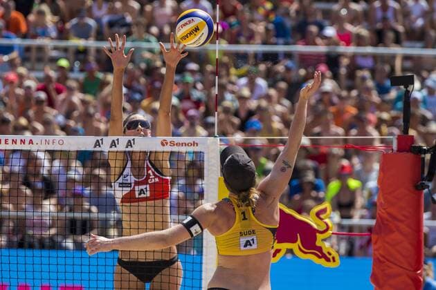 VIENNA, AUSTRIA - AUGUST 04: Sarah Pavan of Canada competes against Julia Sude of Germany during Day 8 of the FIVB Beach volleyball Beachvolleyball World Championships 2017 during Day 8 of the FIVB Beach Volleyball World Championships 2017 on August 4, 2017 in Vienna, Austria. (Photo by Michael Kunkel Hoch Zwei) Vienna Austria xHOCHxZWEIx
