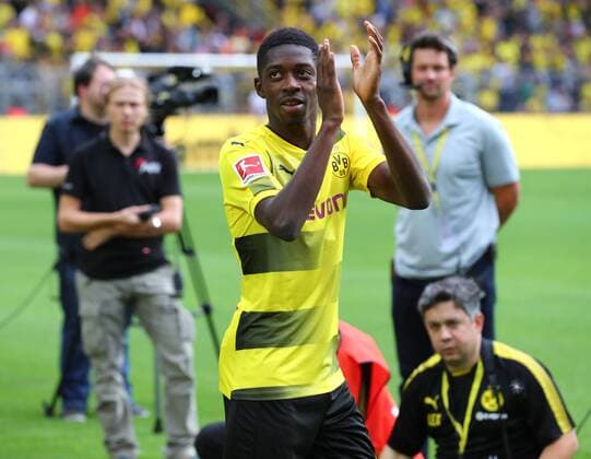 Freitag 04.08.2017, Saison 2017 2018, Saisoneröffnungsfeier des BVB 09 Borussia Dortmund Signal Iduna Park, Präsentation der Spieler: Ousmane Dembele (BVB) klatscht in Richtung der Fans