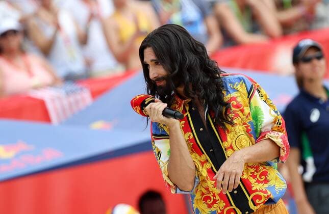 Beach volleyball Beachvolleyball - FIVB World Championships 2017 VIENNA,AUSTRIA,05.AUG.17 - BEACH VOLLEYBALL - FIVB World Championships. Image shows Conchita Wurst. GEPAxpictures xChristianxWalgram
