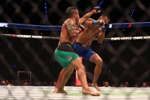 Ultimate Fighting, UFC Kampfabend in Mexiko-Stadt August 5, 2017 - EUM20170805DEP36.JPG .CIUDAD DE MEXICO Mixed Martial ArtsArtes marciales mixtas-UFC.- Combate del Fight Night de la UFC entre el mexicano Alejandro Perez (verde), Turbo , y Andre Soukhamthath (azul), The asian sensation , 5 de agosto de 2017, Arena Ciudad Mexico. Foto: Agencia EL UNIVERSALValente RosasJMA. Latin News: August 5, 2017  - ZUMAu78_ 20170805_zaf_u78_111 Copyright: xElxUniversalx