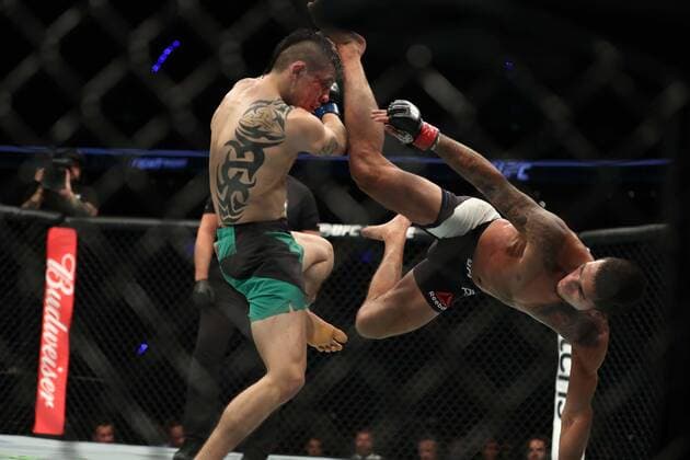 Ultimate Fighting, UFC Kampfabend in Mexiko-Stadt August 6, 2017 - EUM20170806DEP08.JPG .CIUDAD DE MEXICO Mixed Martial ArtsArtes marciales mixtas-UFC.- Combate del Fight Night de la UFC entre el mexicano Brandon Moreno (verde), The Assassin Baby , y el estadounidense Sergio Pettis (negro), 5 de agosto de 2017, Arena Ciudad Mexico. Foto: Agencia EL UNIVERSALValente RosasJMA. Latin News: August 6, 2017  - ZUMAu78_ 20170806_zaf_u78_015 Copyright: xElxUniversalx